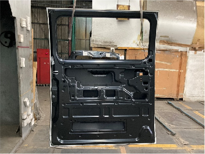 自動車ボディ部品